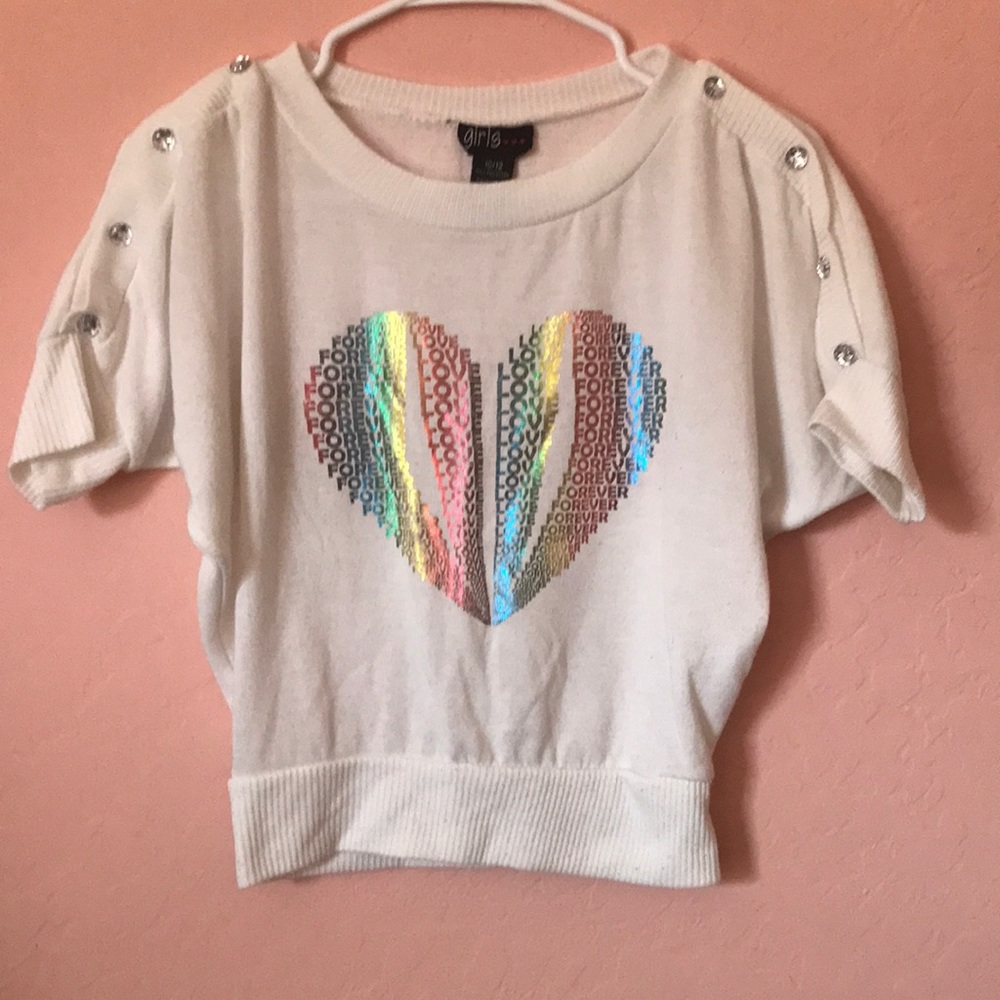 White shirt with colorful heart letter (forever love)